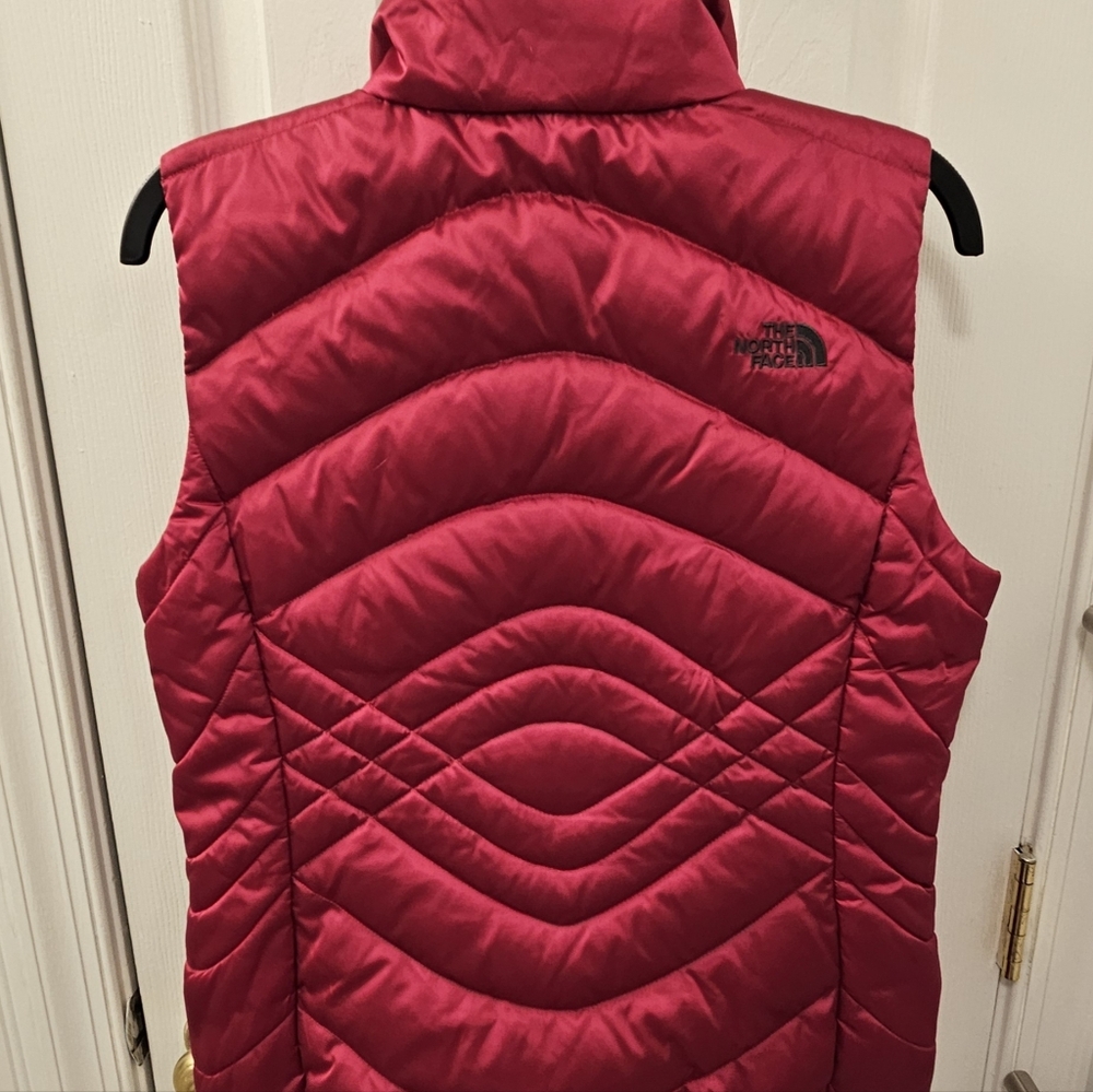 THE NORTH FACE 550 GOOSE DOWN PUFFER VEST ~ FUCHSIA (Bright PINK)  Women's M - Picture 3 of 11